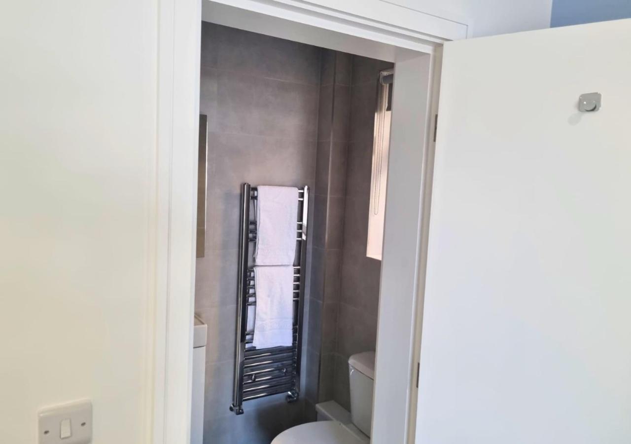The Coppice Apartment Watford  Exterior photo
